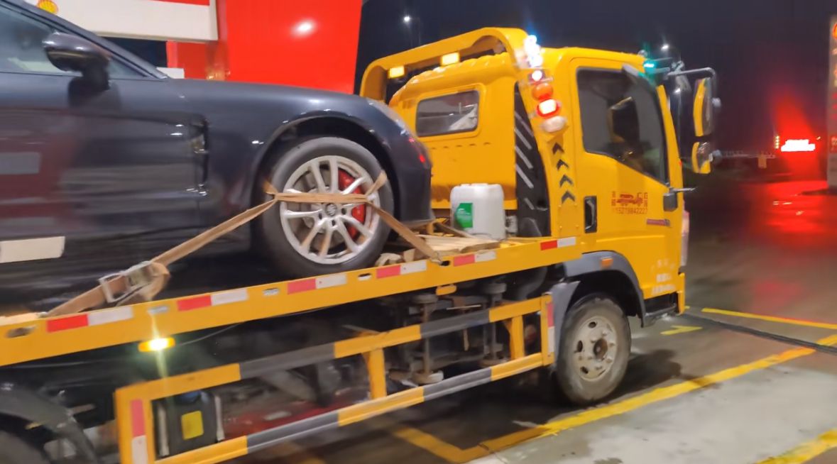 鄂州行车途中遇到突发状况该如何呼叫道路救援？